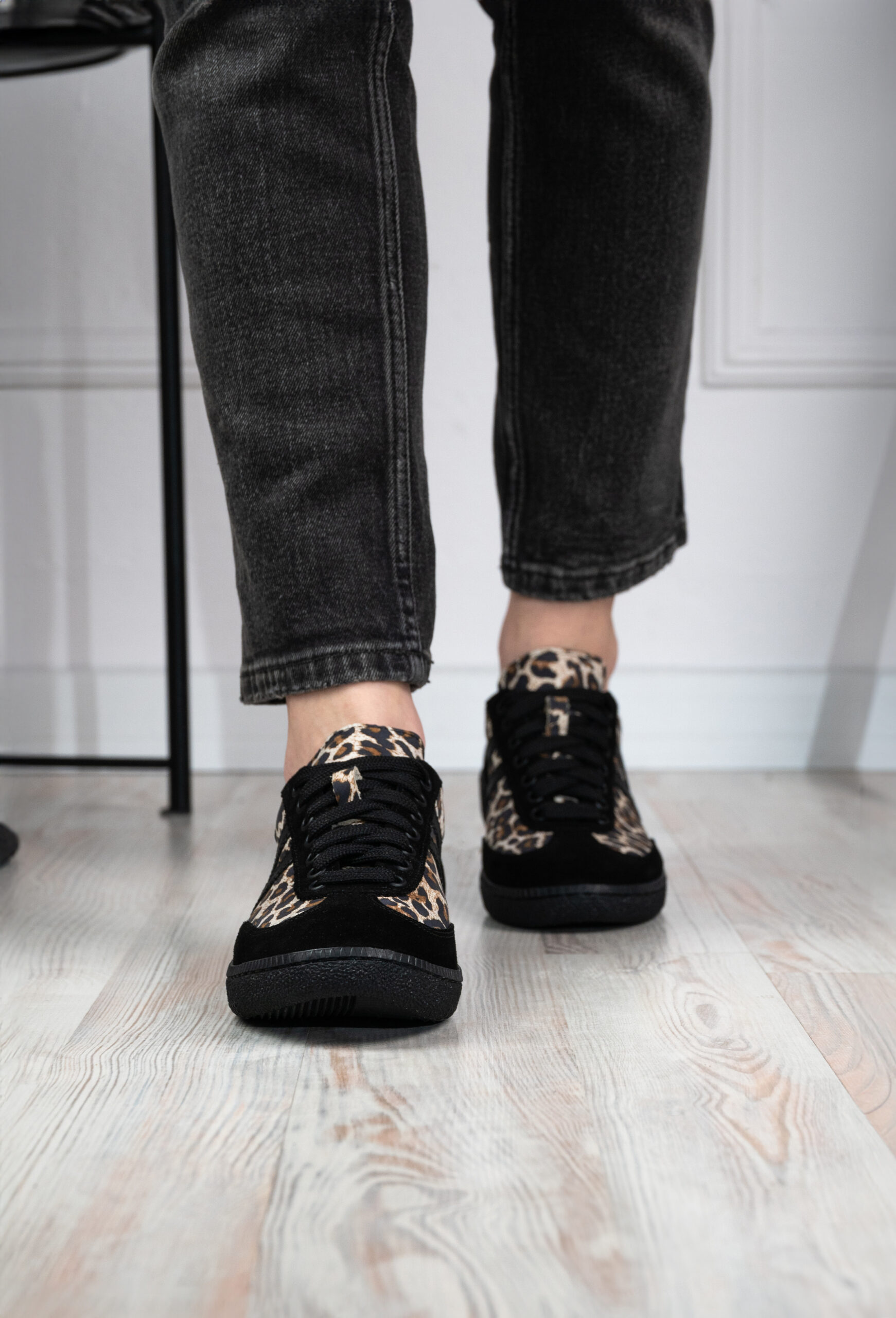 Sneakersy Lucia Bosetti Millie czarne z panterką - obrazek 3