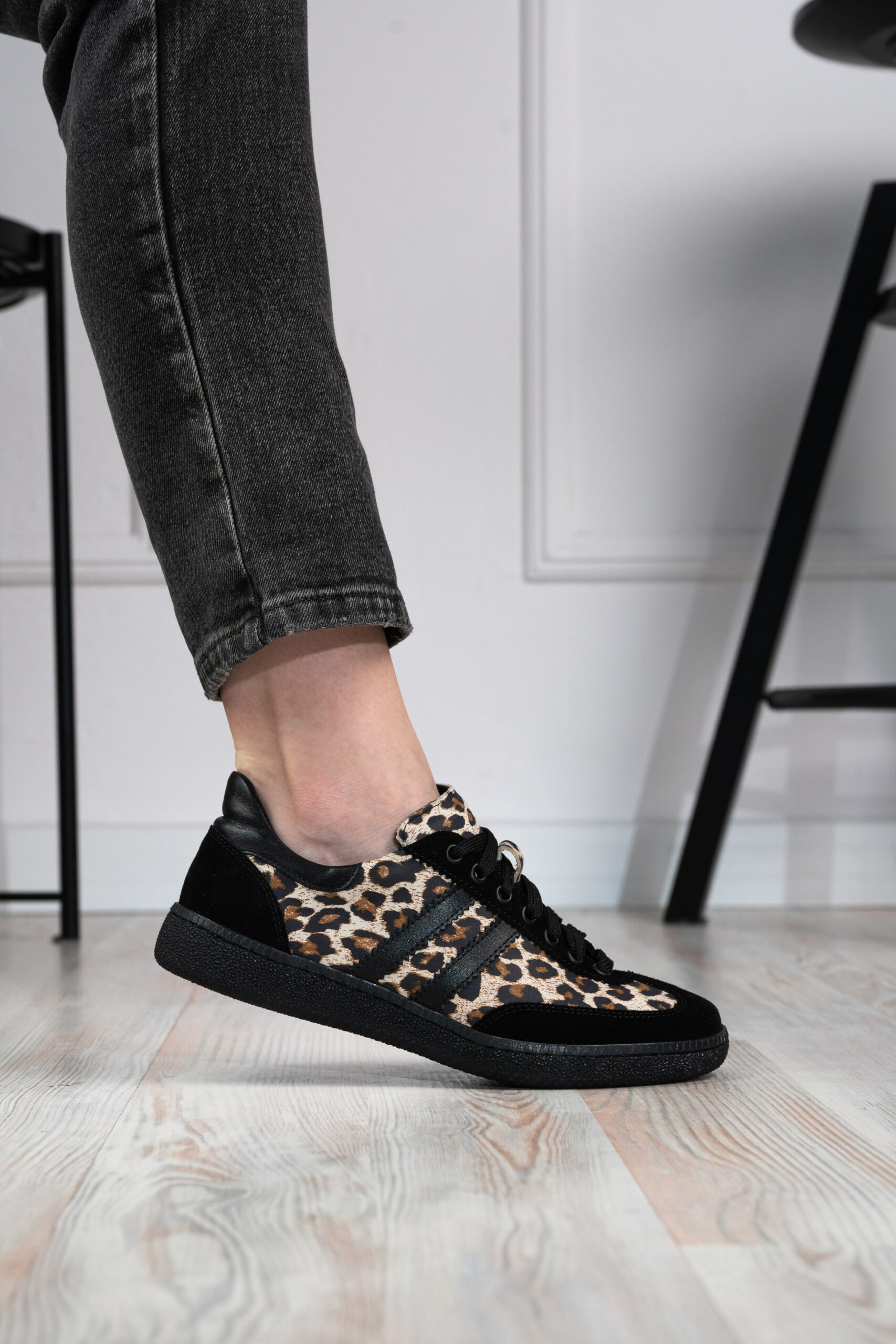 Sneakersy Lucia Bosetti Millie czarne z panterką - obrazek 4