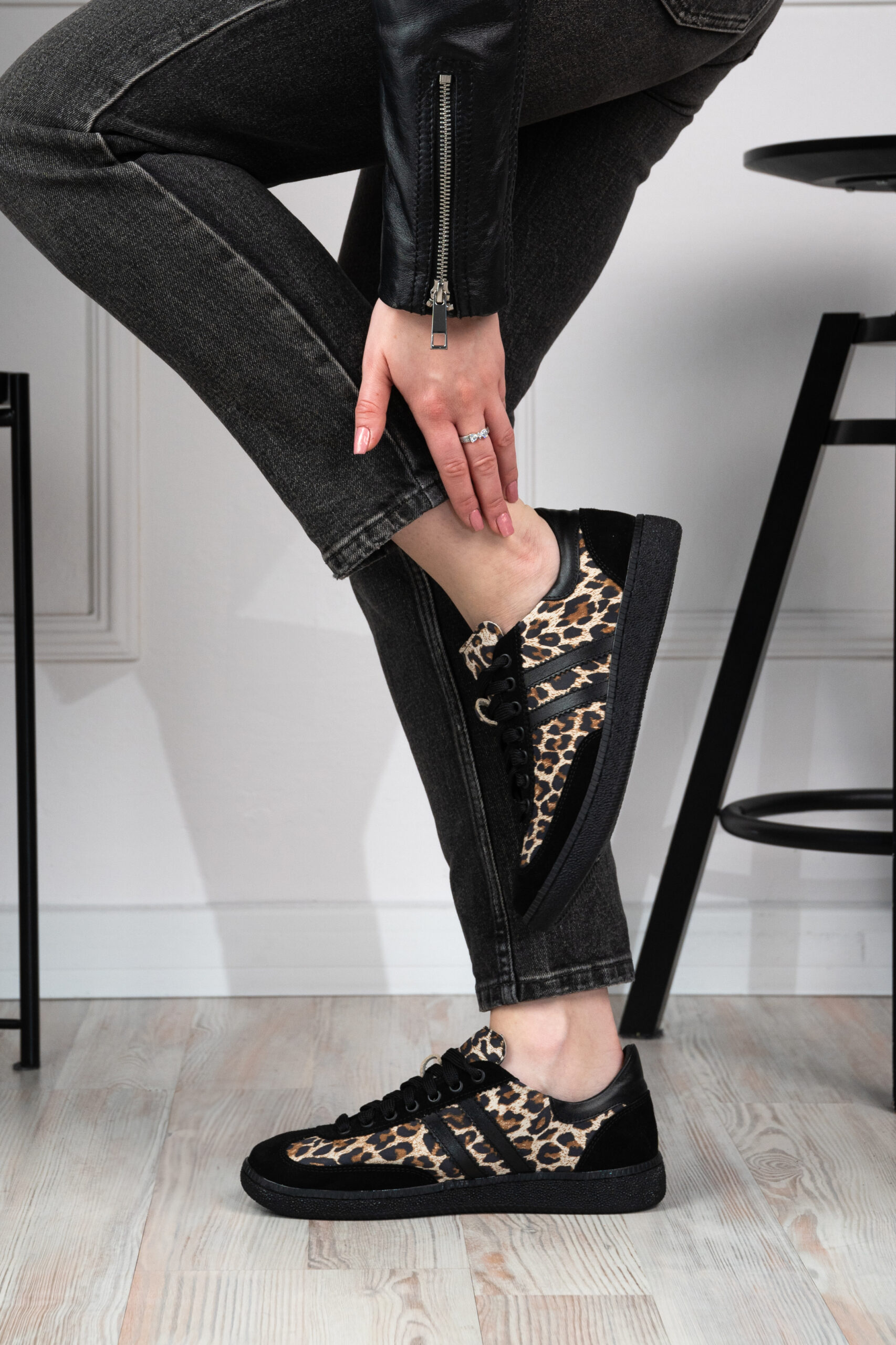 Sneakersy Lucia Bosetti Millie czarne z panterką - obrazek 2